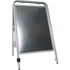 DM AB Gatuställ Sign 50 x 70 cm silver